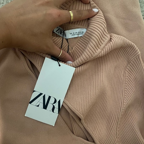 ZARA CUT OUT KNIT DRESS - Picture 12 of 13